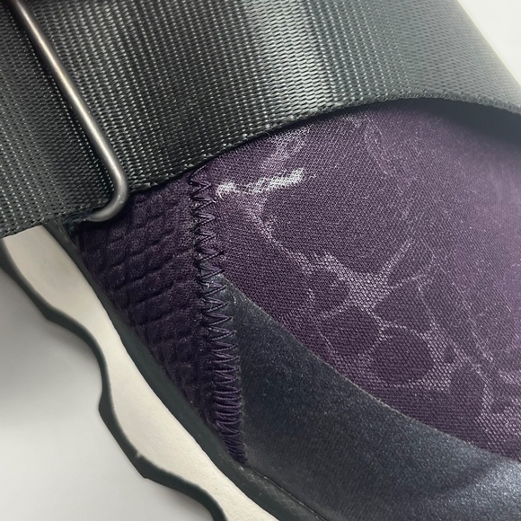 Sorel women's Kinetic Dark Plum Sneakers Size 9 - Picture 15 of 15